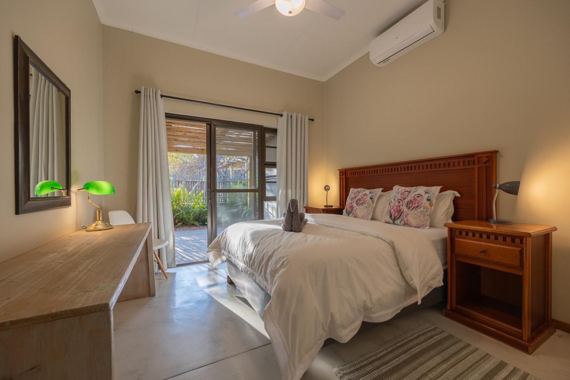 Lodge 54 Hoedspruit Extérieur photo